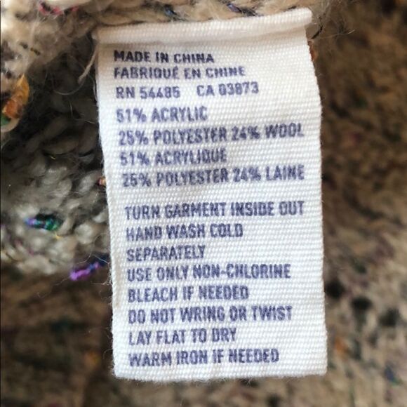 American Eagle multi color bohemian short sleeve - Picture 9 of 9